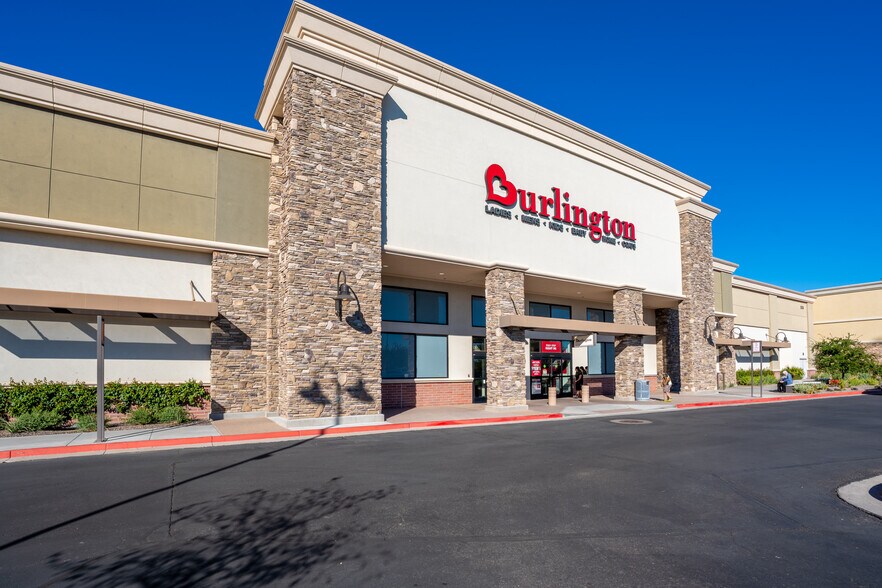 More Photos Of 2630 E Germann Rd, Chandler Freestanding For Sale