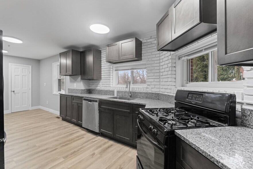 More Photos Of 922 Ridge Rd Se, Washington Assisted Living For Sale