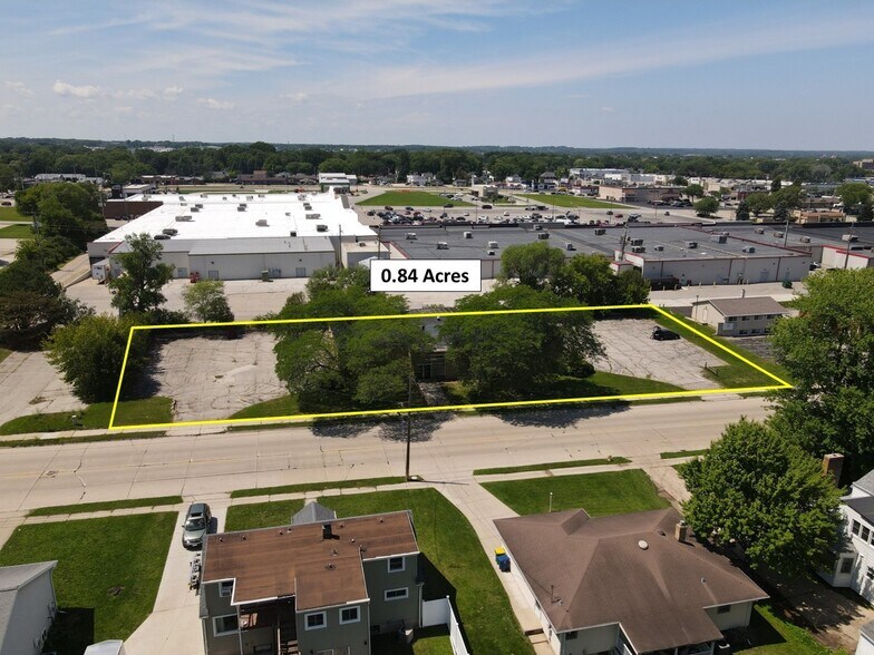 More Photos Of 838 S Fisk St, Green Bay Funeral Home For Sale