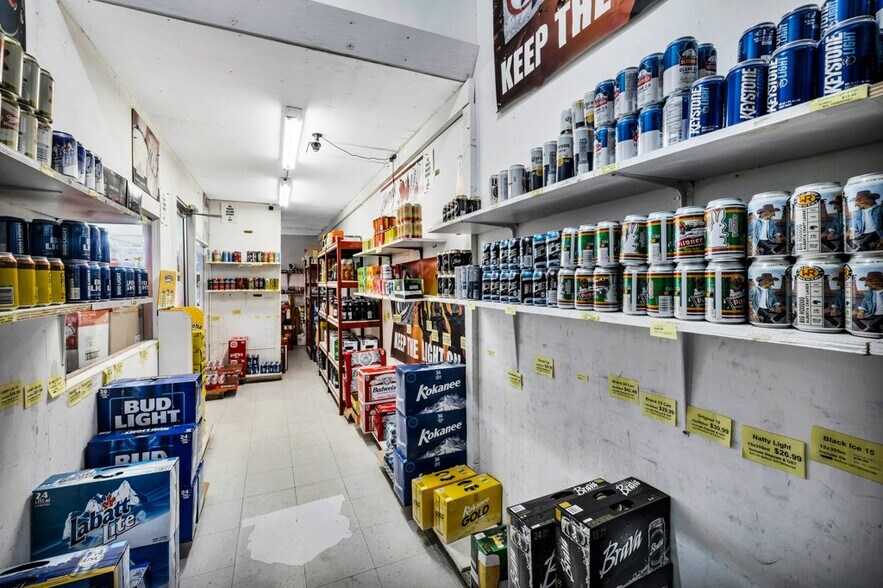 More Photos Of 20 McLeod Ave, Spruce Grove Storefront Retail Office For Sale