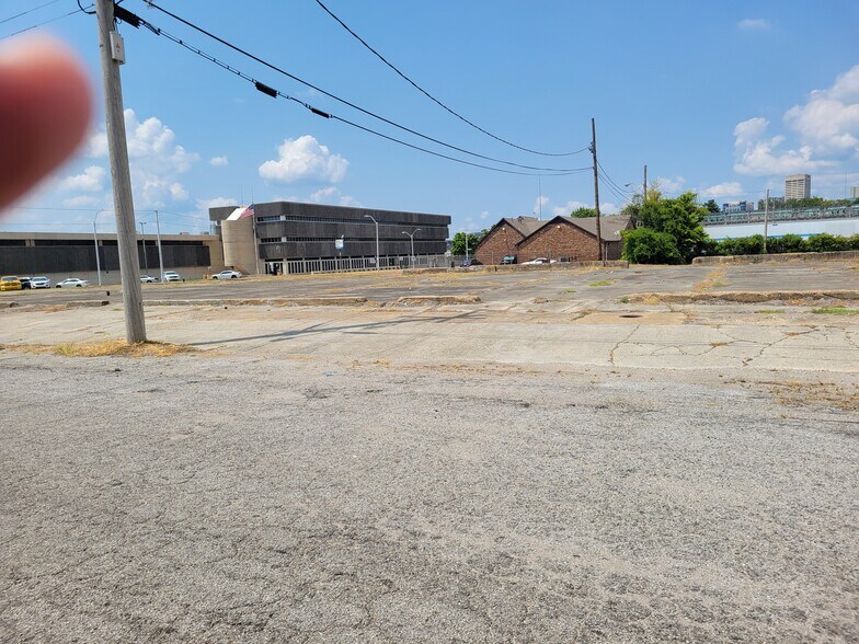 More Photos Of 618 B.B. King Boulevard, Memphis Land For Sale