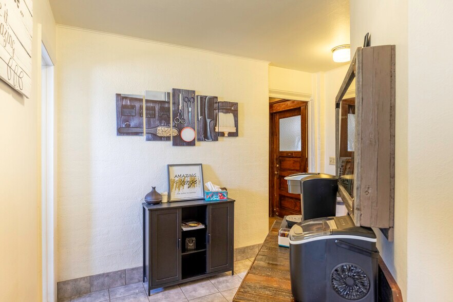 More Photos Of 1 E Apache St, Wickenburg Office For Sale