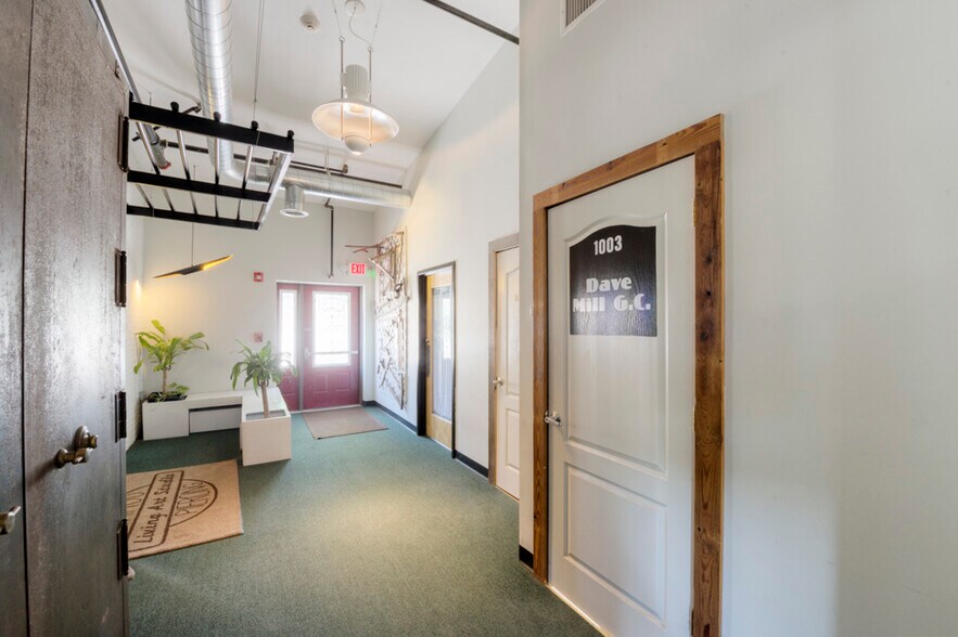 More Photos Of 1003-1013 Church St, Palmer Freestanding For Lease