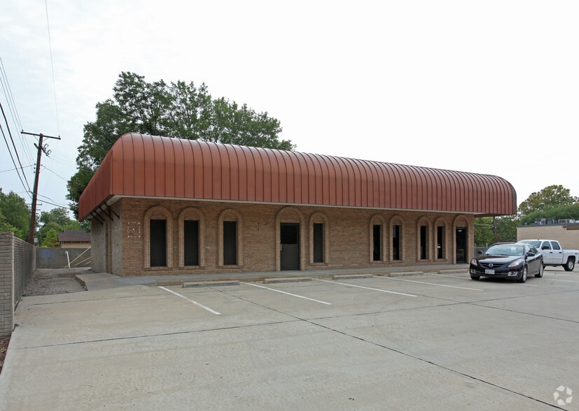 More Photos Of 3610-3616 Saturn Rd, Garland Office For Lease