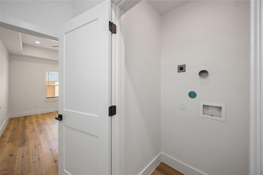 More Photos Of 8009 Cora st, Houston Multifamily For Sale