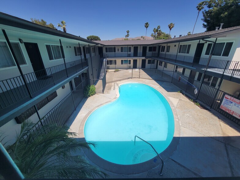 More Photos Of 1881 Loma Vista St, Riverside Apartments For Sale
