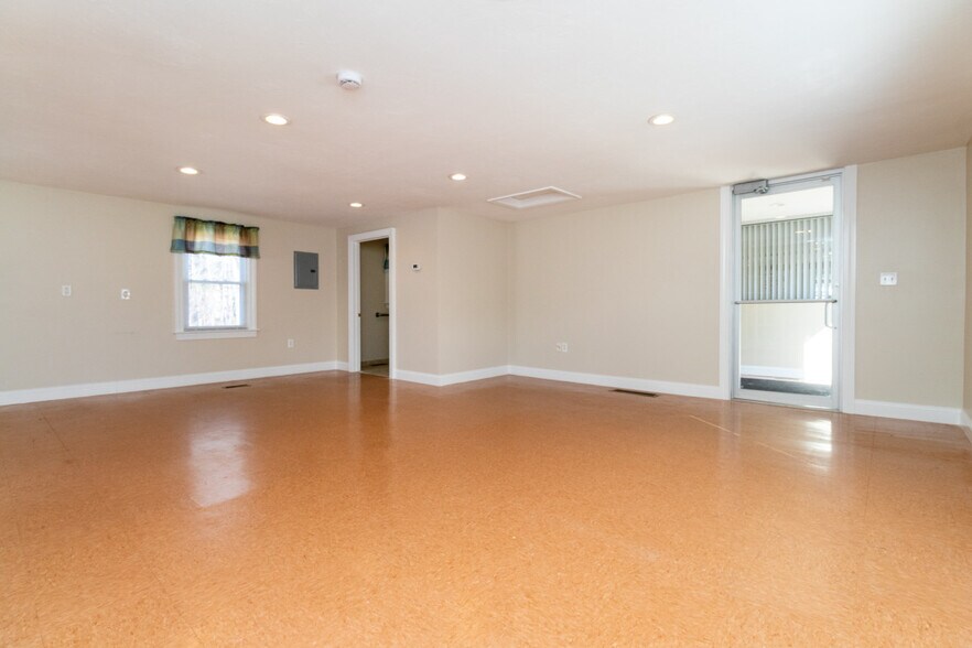 More Photos Of 1581 Main St, Weymouth Freestanding For Sale