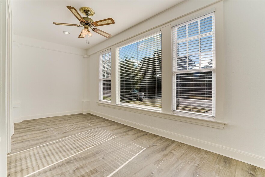 More Photos Of 1010 Rio Grande St, Austin Office For Sale