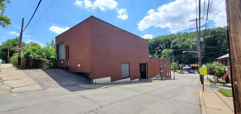 More Photos Of 2101 Ardmore Blvd, Pittsburgh Warehouse For Sale