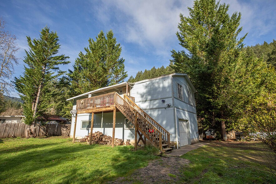 More Photos Of 32761 State Highway 38, Scottsburg Land For Sale
