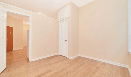 More Photos Of 691 Tenth Ave, New York Apartments For Sale