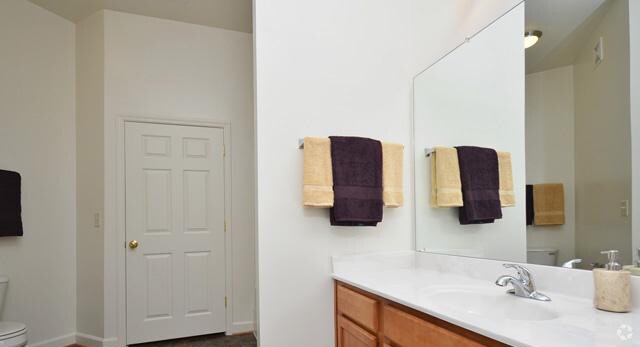 More Photos Of 1220 N King St, Hampton Apartments For Lease