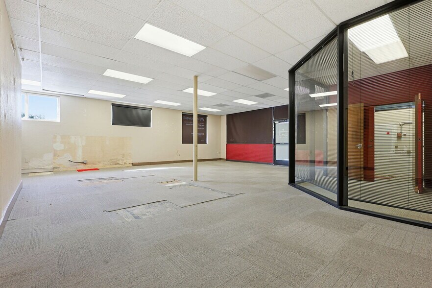 More Photos Of 699 Portola Dr, San Francisco General Retail For Lease