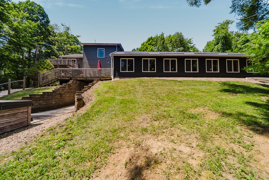 More Photos Of 23095 Buena Vista Rd, Rockbridge Apartments For Sale