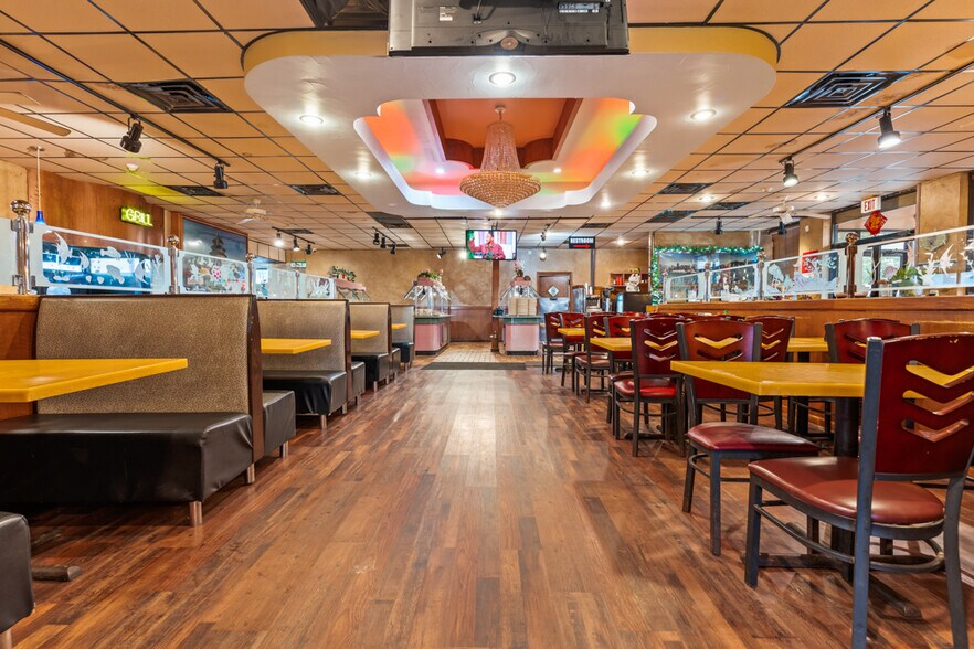 More Photos Of 509 US Highway 271 N, Gilmer Flex For Sale