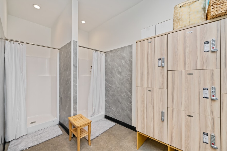 More Photos Of 250 Gorham St, Canandaigua Office For Sale