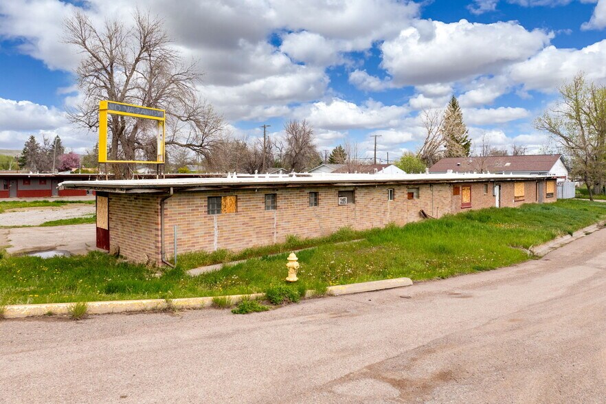 More Photos Of 1521 1st Ave NW, Great Falls Hotel For Sale