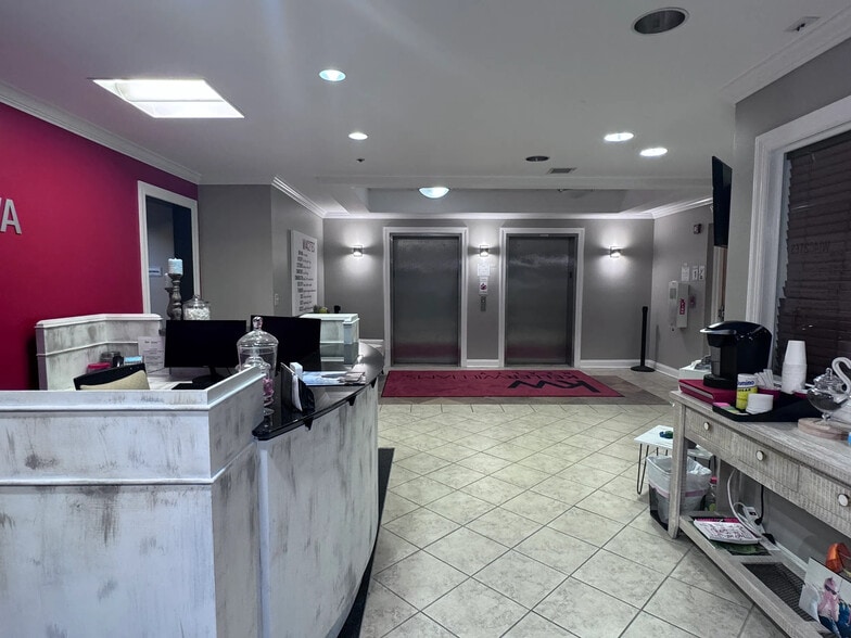 More Photos Of 6200 Coastal Hwy, Ocean City Office For Sale