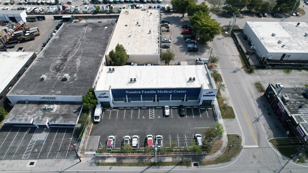 More Photos Of 1975 W 76th St, Hialeah Medical For Lease