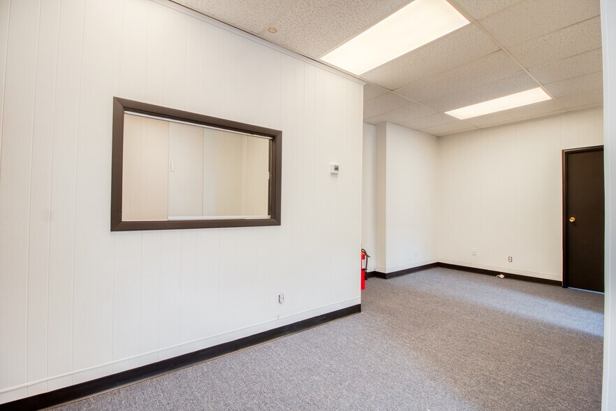 More Photos Of 101 West St, Hillsdale Office For Lease