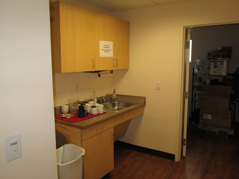 More Photos Of 1501 Main St, Rahway Office For Sale