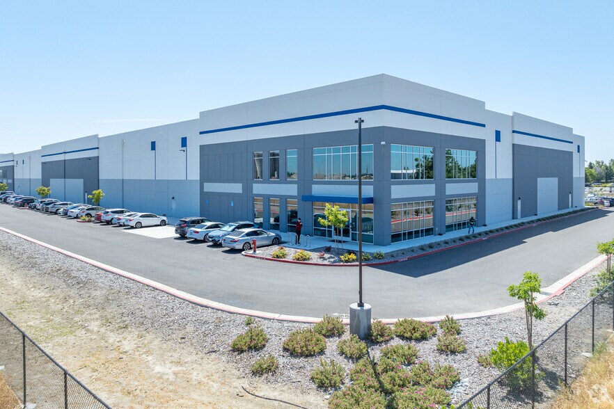 More Photos Of 2925 Ramco St, West Sacramento Unknown For Sale