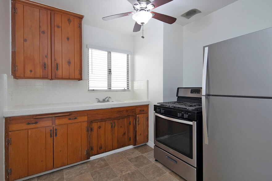 More Photos Of 4470 Euclid Ave, San Diego Apartments For Sale