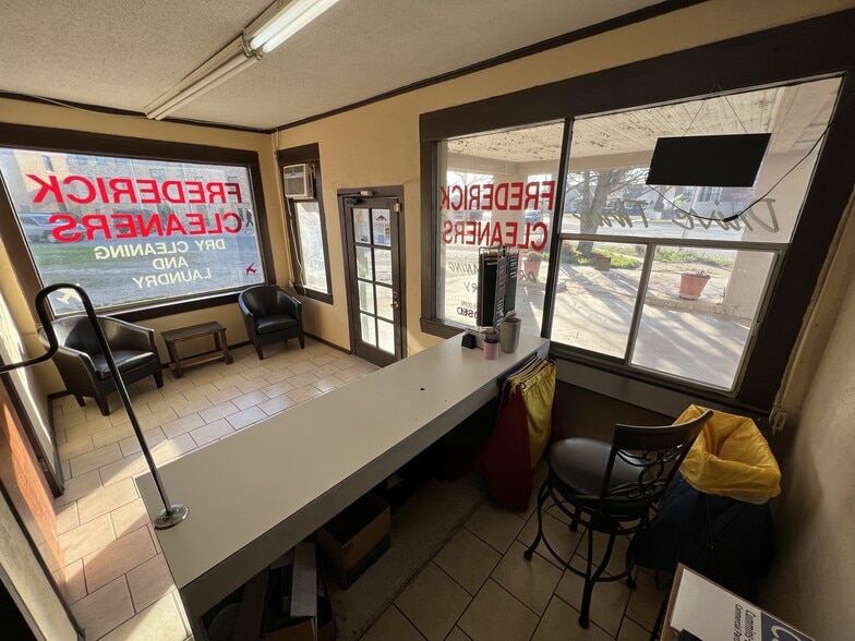 More Photos Of 123 E Grand Ave, Frederick Storefront Retail Office For Sale