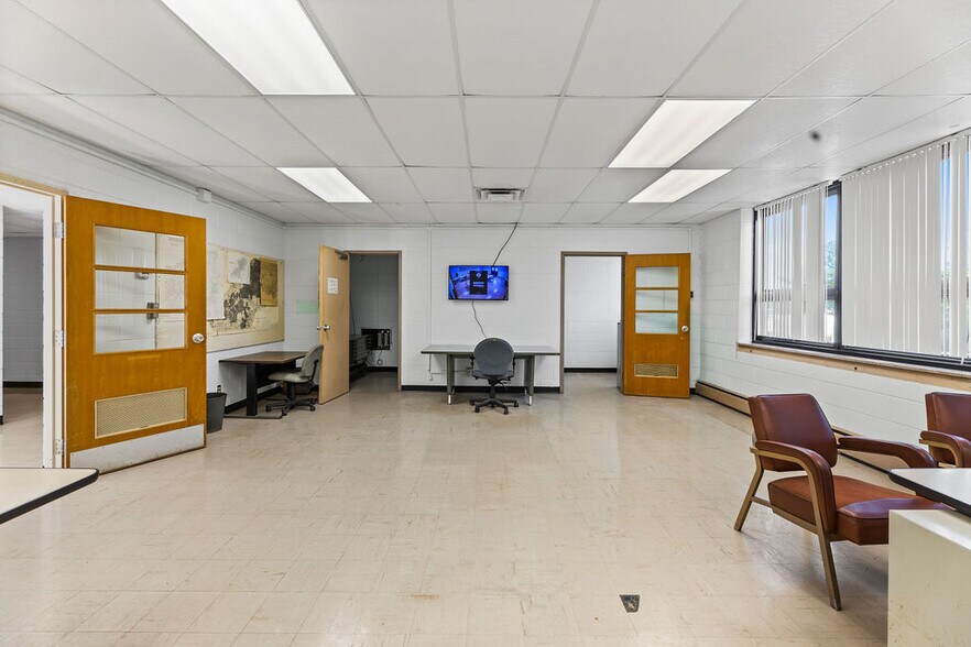 More Photos Of 110 Danville Pike, Hillsboro Unknown For Lease