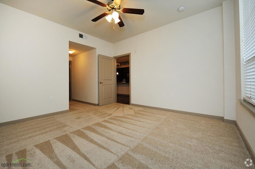 More Photos Of 1601 E Debbie Ln, Mansfield Apartments For Lease