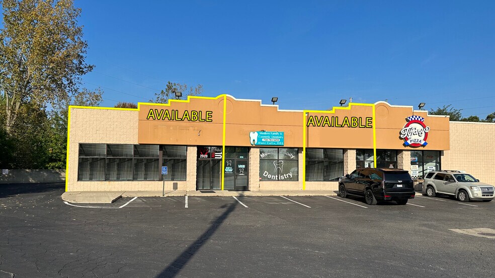 More Photos Of 25000-25100 Telegraph Rd, Brownstown Freestanding For Lease