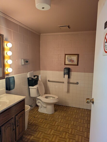 More Photos Of 2843 Culver Ave, Kettering Service For Sale
