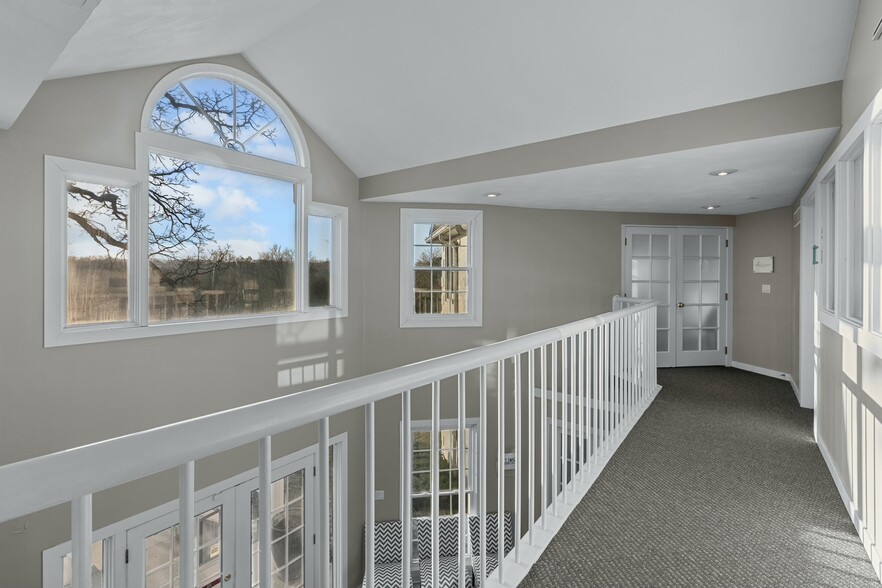 More Photos Of 4320 Spring Creek Rd, Rockford Office For Lease