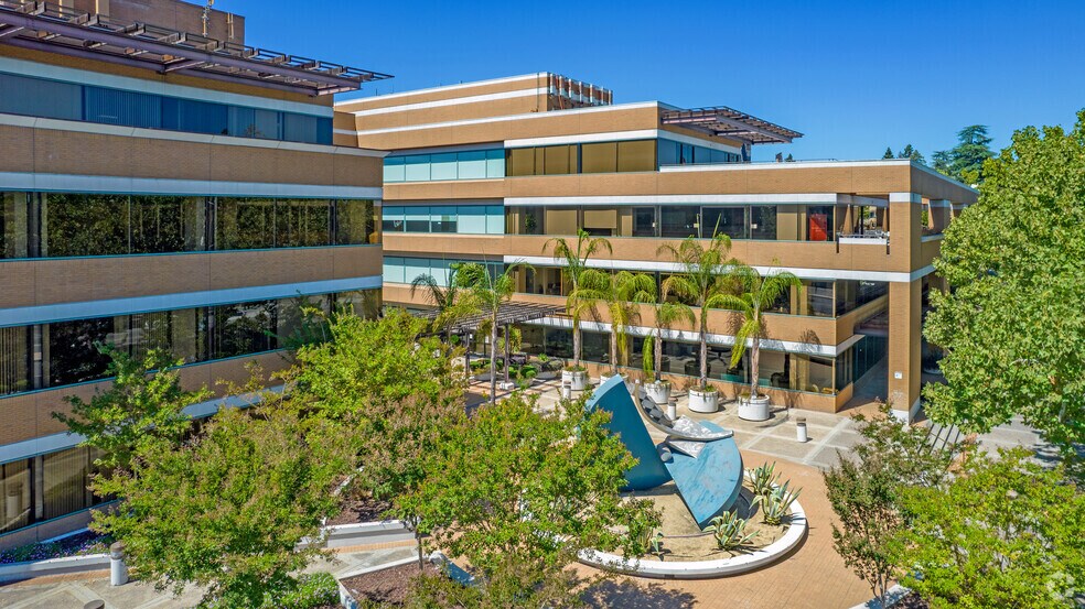 More Photos Of 800 W El Camino Real, Mountain View Office For Lease