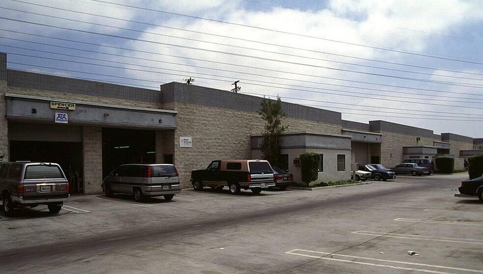 More Photos Of 14042 Garfield Ave, Paramount Manufacturing For Lease