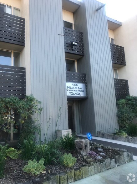 More Photos Of 4295 Gesner St, San Diego Office For Lease