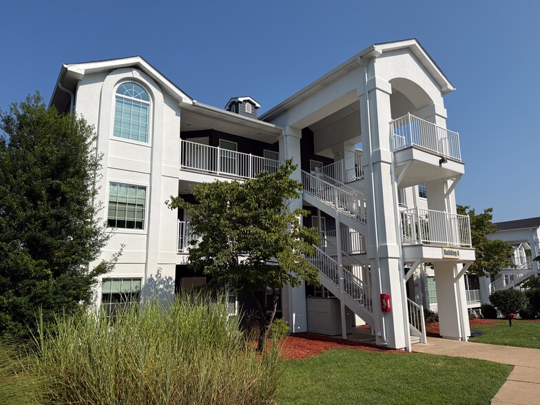 More Photos Of 3165 Falls Pky, Branson Hotel For Sale