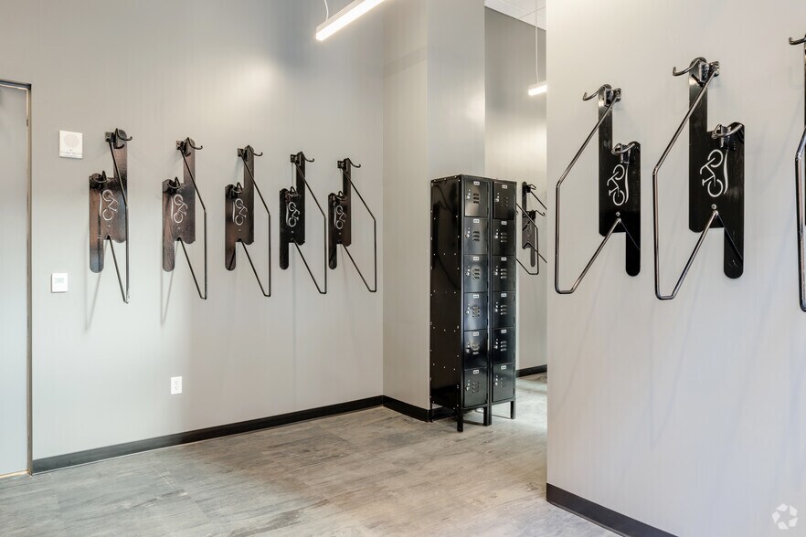 More Photos Of 821 17th St, Denver Office For Sale