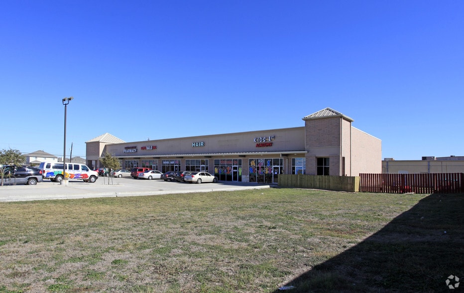 Primary Photo Of 1110 FM 2234 Rd, Stafford Storefront Retail Office For Sale