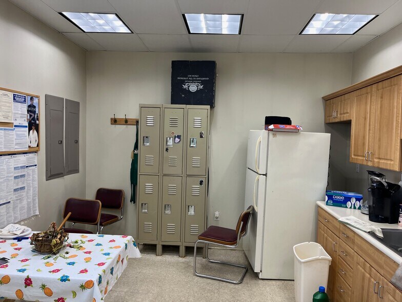 More Photos Of 119 W Bel Air Ave, Aberdeen Storefront For Sale