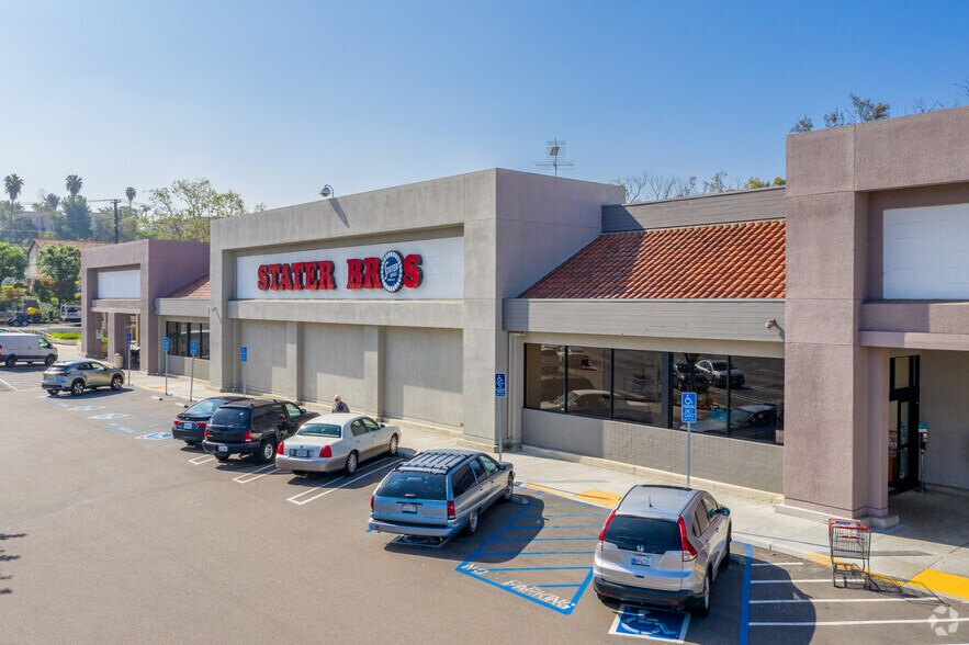 More Photos Of 710-790 Sycamore Ave, Vista Unknown For Lease