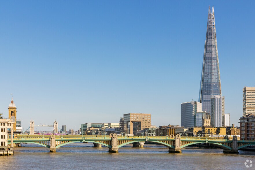 More Photos Of 32 London Bridge St, London Office For Lease