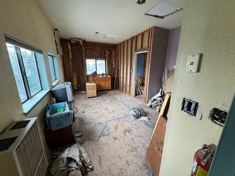 More Photos Of 20 Main St, Isleton Hospitality For Sale