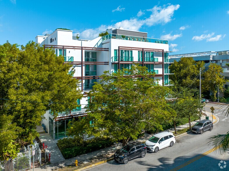 More Photos Of 1215 West Ave, Miami Beach Hotel For Lease