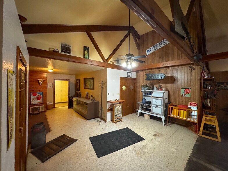 More Photos Of 633 Grand ave, Texola Flex For Sale