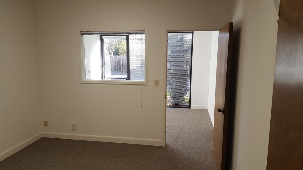 More Photos Of 958 San Leandro Ave, Mountain View Research And Development For Lease