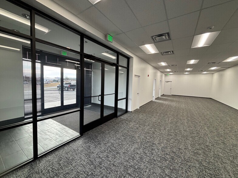 More Photos Of 1300 Business Center Way, Edgewood Warehouse For Lease