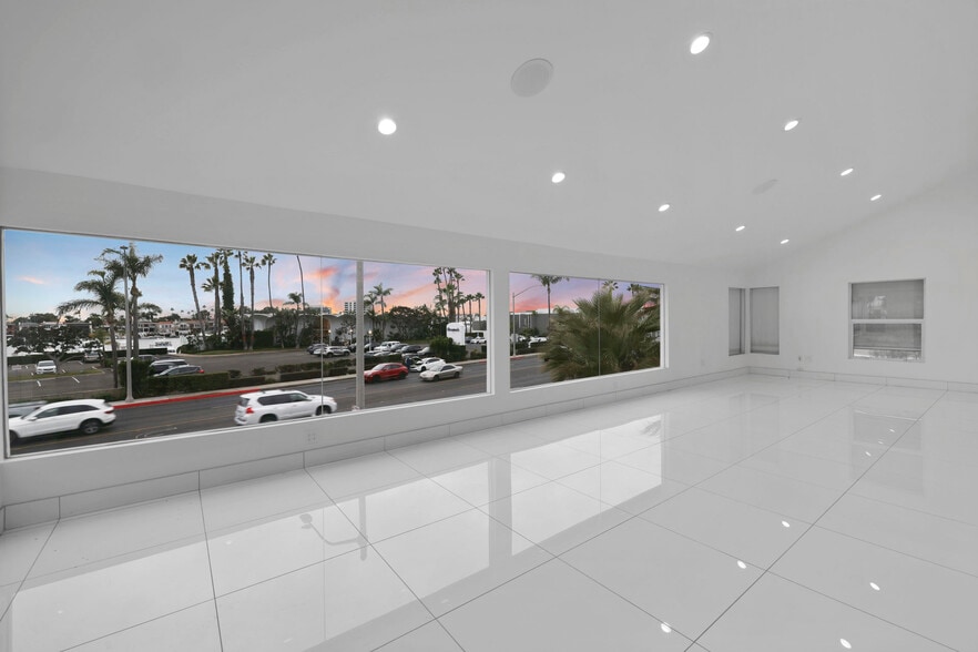 More Photos Of 2244 W Coast Hwy, Newport Beach Office For Lease