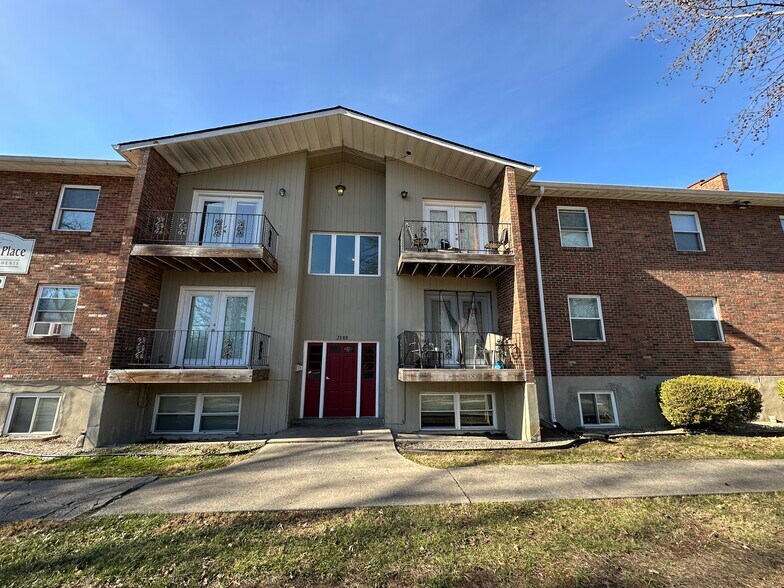 More Photos Of 7300-7310 Southside Dr, Louisville Apartments For Sale