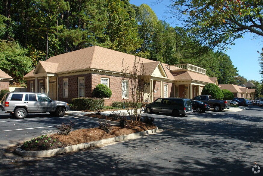 More Photos Of 1750 Old Spring House Ln, Atlanta Office For Lease